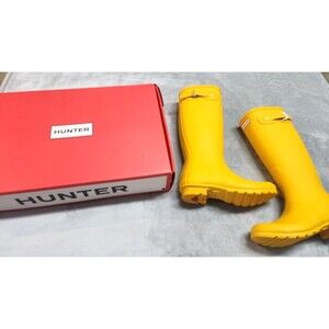 Hunter Women's Size 7M Yellow Exclusive Original Tall Boots New with Box